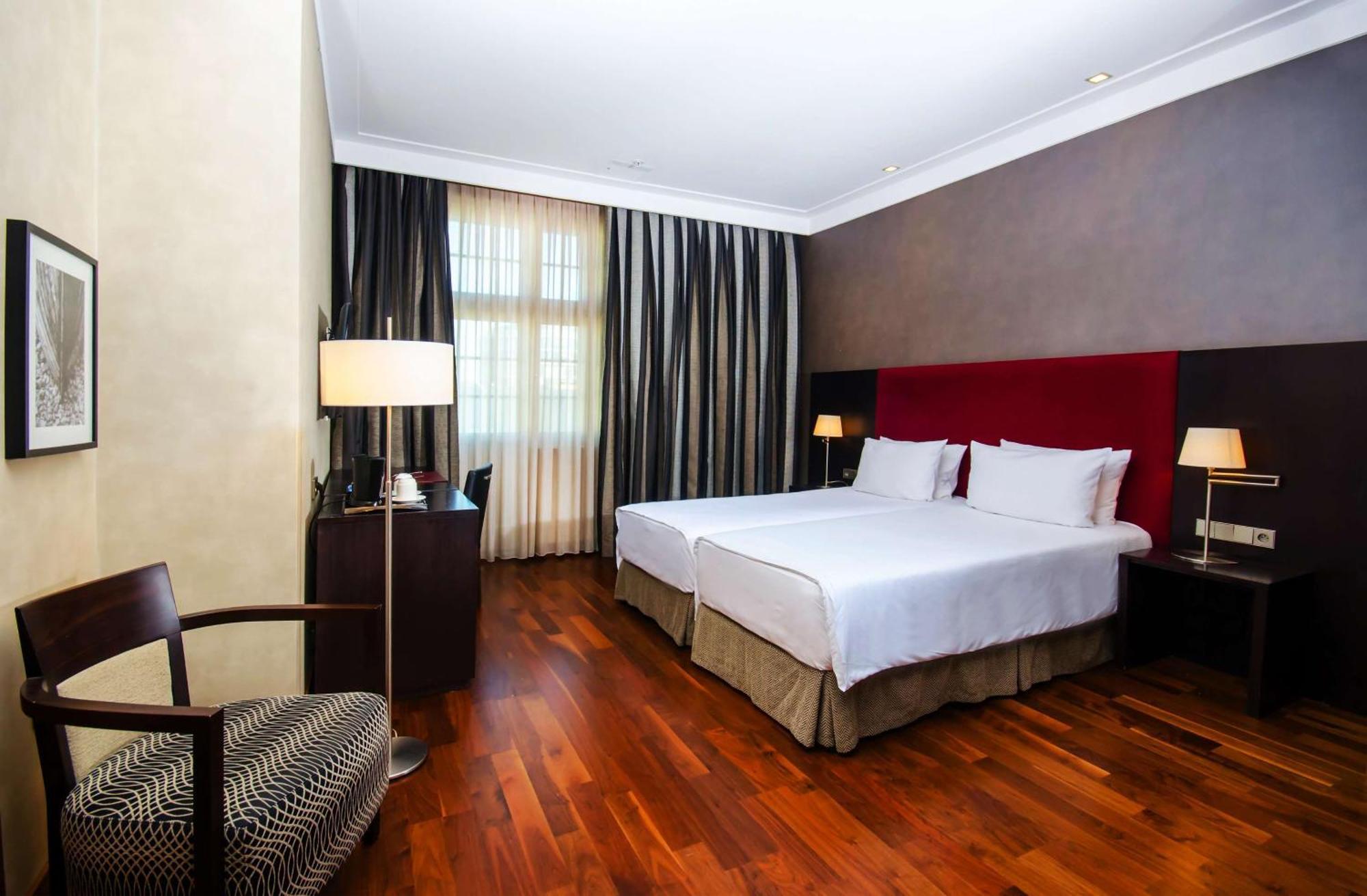 Nh Hotel 4*